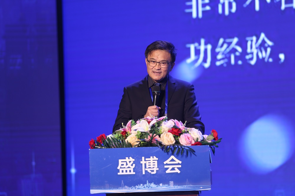 1578277438312943.jpg 廖劍橋教授.JPG