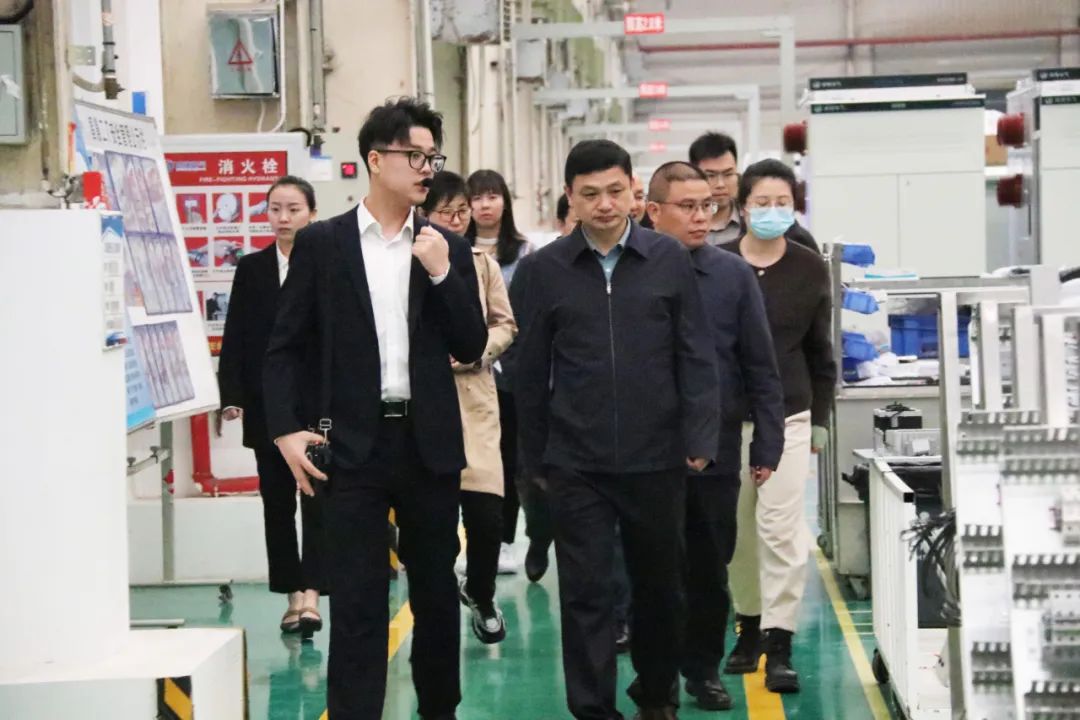 1681115623150215.jpg 640 (3).jpg