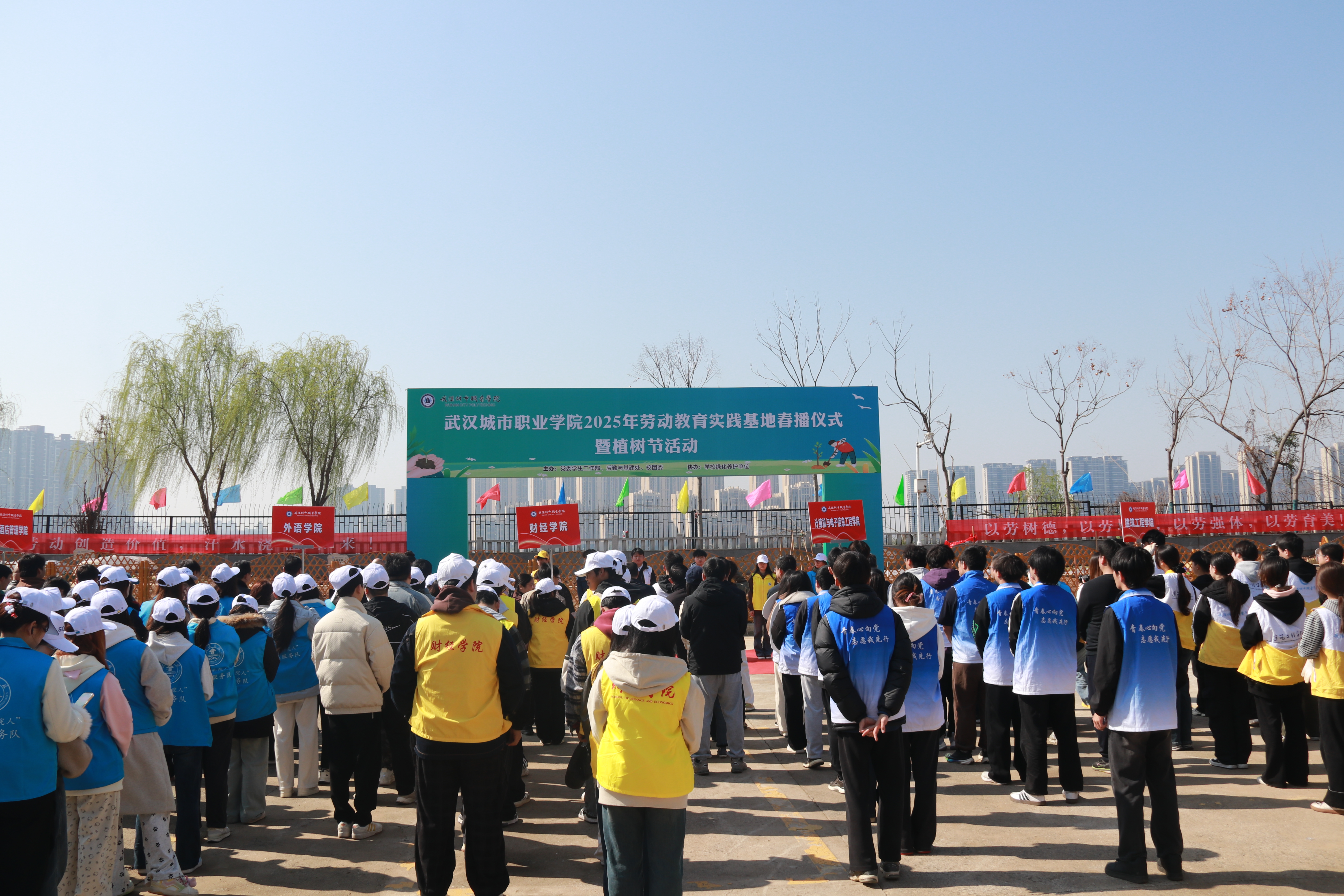 1746839388892960.jpg 1746839388892960.jpg